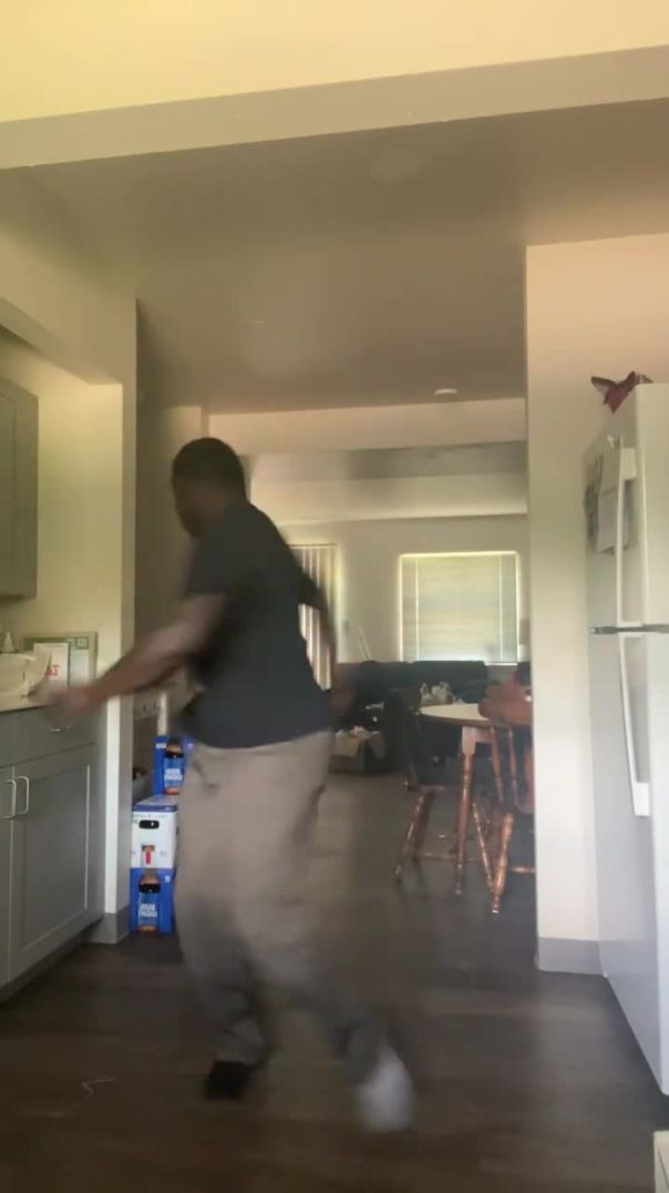 I dance